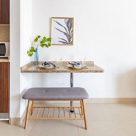 Frank Porter - Goldcrest Executive Apartment Dubai Ngoại thất bức ảnh